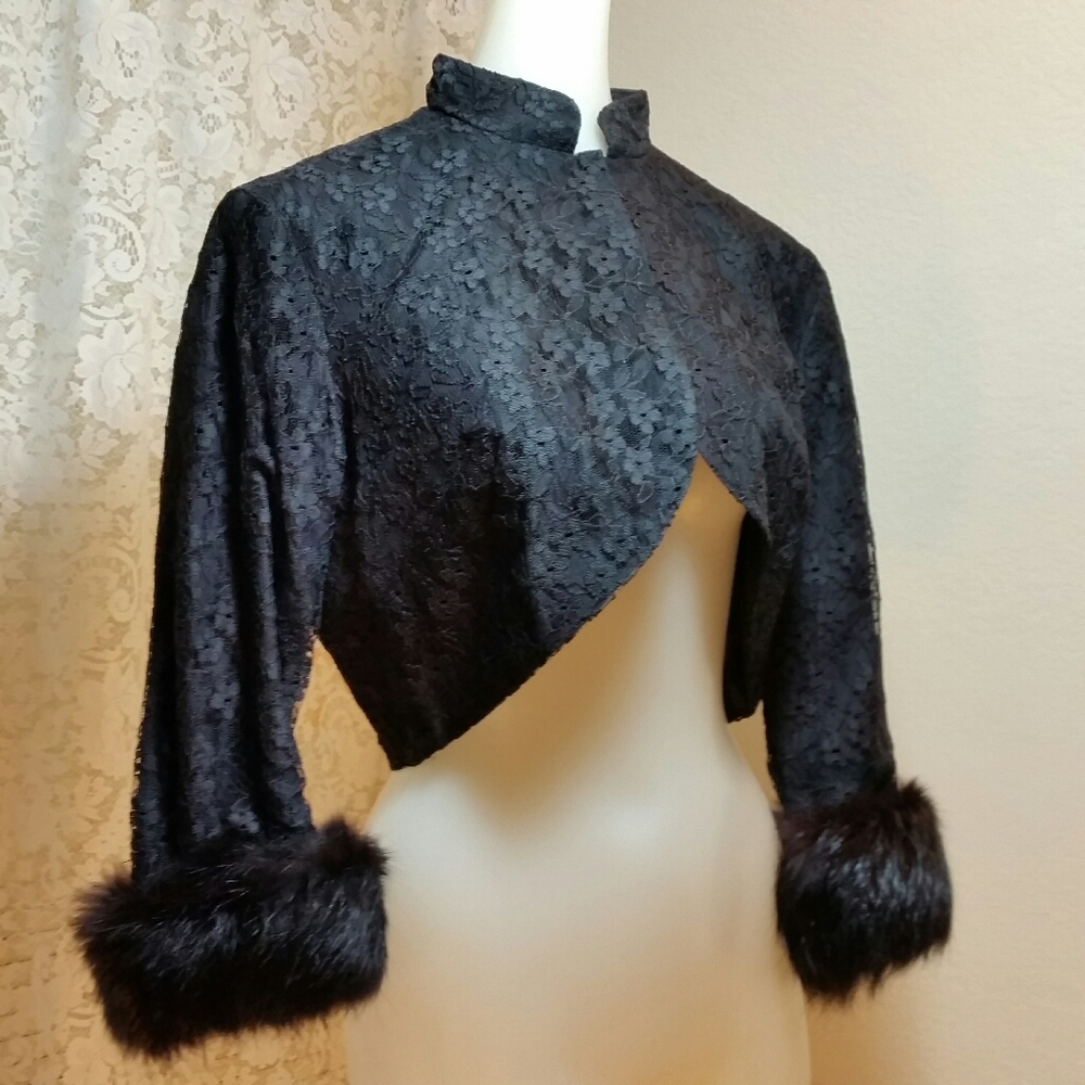 Lilli Diamond of California • Lace/Fur Cuff Bolero